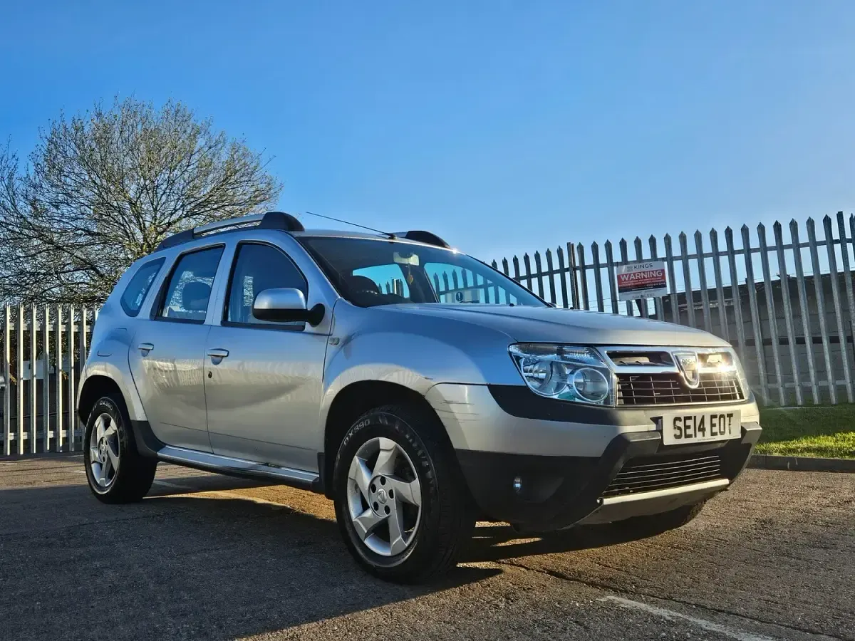 Used Dacia Duster Lauréate 2014 Silver SUV
