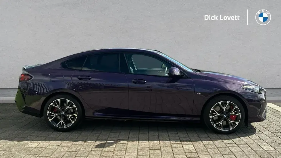Używany BMW 220 M Sport 168 KM (123 kW) 2025 Purpurowy Coupe