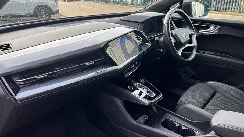 Used Audi Q4 e-tron S-Line 150 kW (204 HP) 2022 Black SUV
