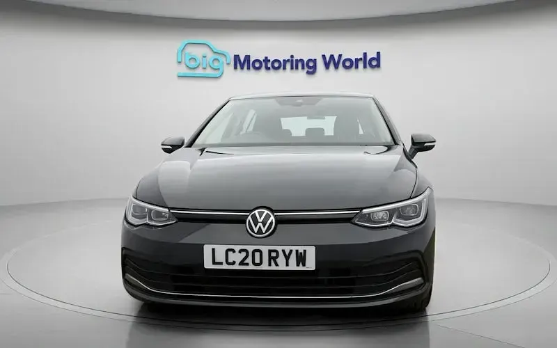 Used VW Golf VIII Style 131 HP (96 kW) 2024 Hatchback