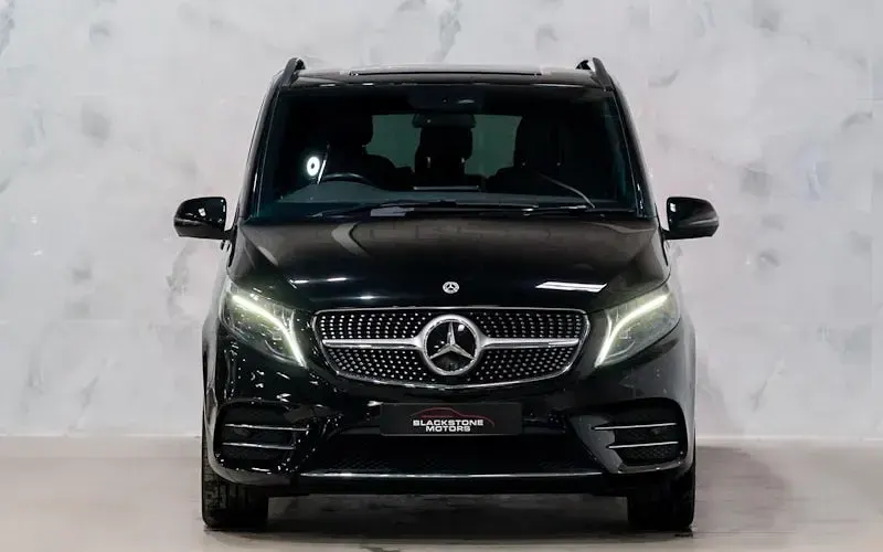 Used Mercedes V300 AMG line 237 HP (174 kW) 2022 Black MPV