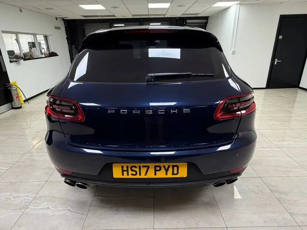 Used Porsche Macan 340 HP (250 kW) 2017 Blue SUV
