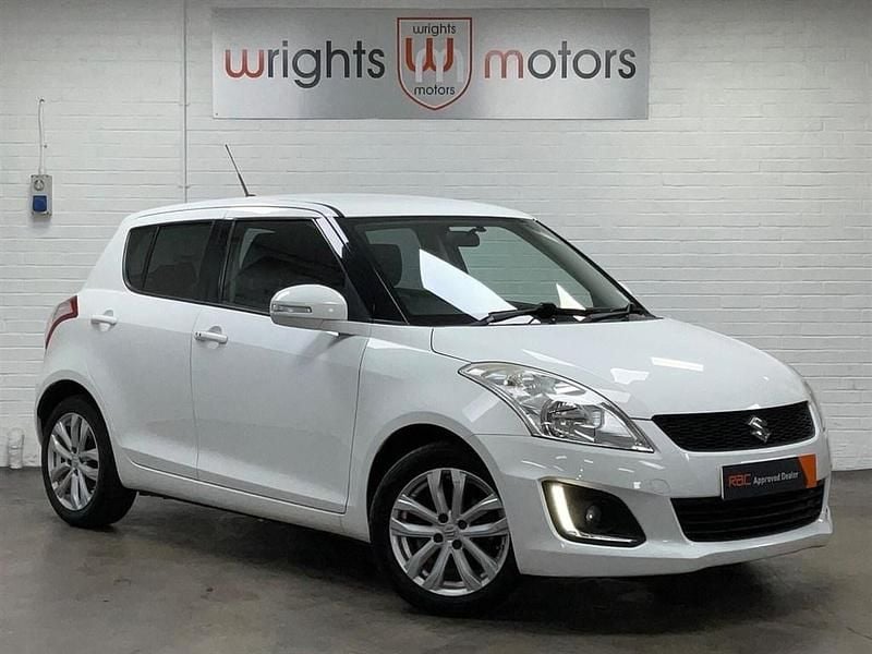 Used Suzuki Swift SZ4 2015 White Hatchback