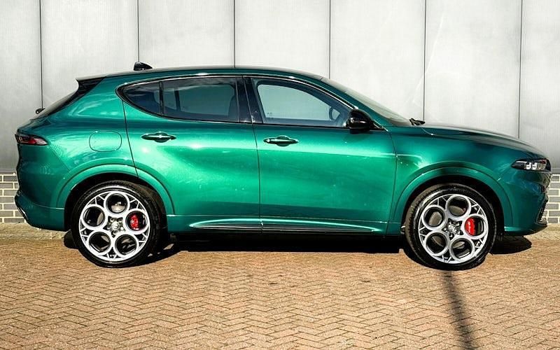 Used Alfa Romeo Tonale 280 HP (205 kW) 2024 Green/black SUV