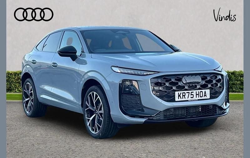 Used Audi Q3 Comfort 267 HP (196 kW) 2025 Grey SUV