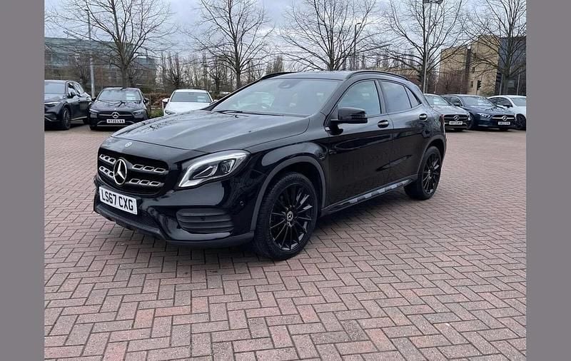 Used Mercedes GLA220 AMG Line Premium 177 HP (130 kW) 2017 Black SUV