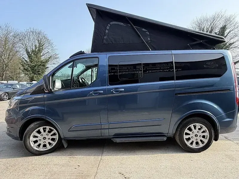 Used Ford Tourneo Titanium 130 HP (95 kW) 2018 Blue MPV