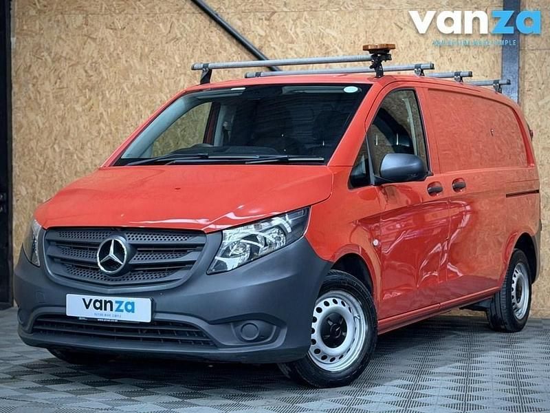 Used Mercedes Vito 2017 Red Van