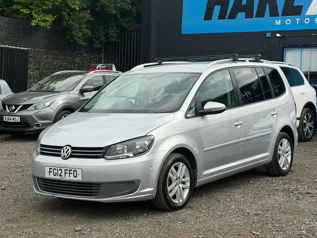 Used VW Touran SE 105 HP (77 kW) 2012 Silver MPV