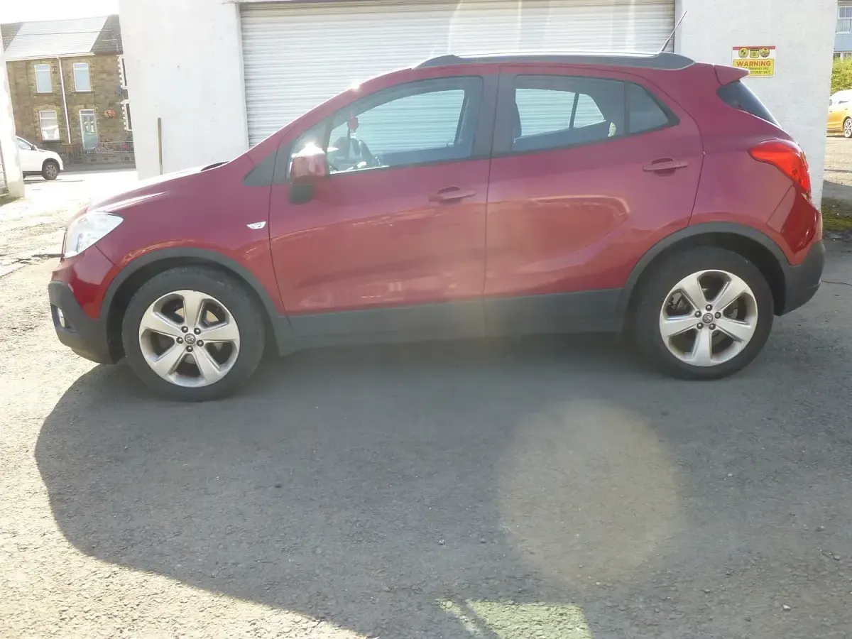 Used Vauxhall Mokka 115 HP (84 kW) 2014 Red SUV