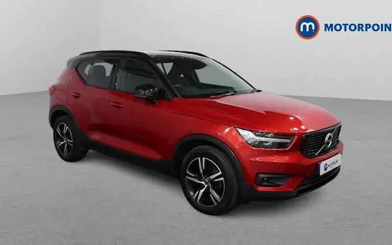 Usado Volvo XC40 R-Design 163 HP (119 kW) 2020 SUV