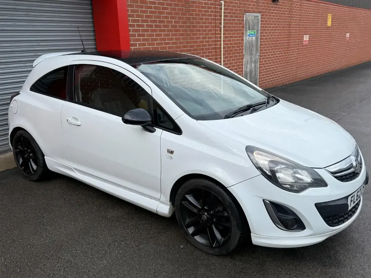 Used Vauxhall Corsa Edition 2012 White Hatchback