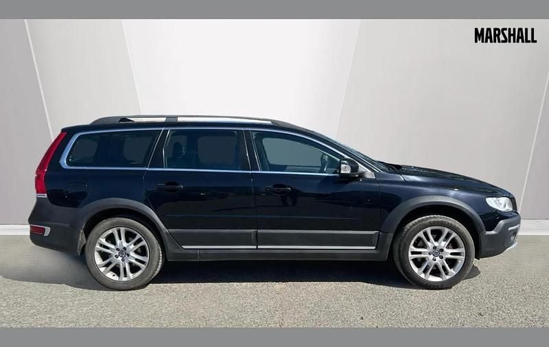 Used Volvo XC70 SE Lux 215 HP (158 kW) 2015 Black  SUV
