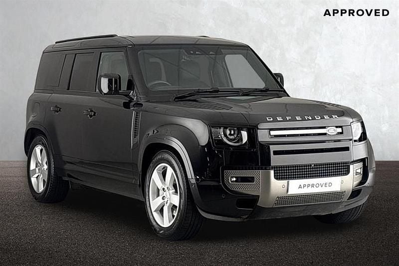 Used Land Rover Defender HSE Dynamic 300 HP (220 kW) 2024 Santorini black Estate