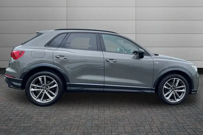 Used Audi Q3 Black Edition 150 HP (110 kW) 2021 Grey SUV