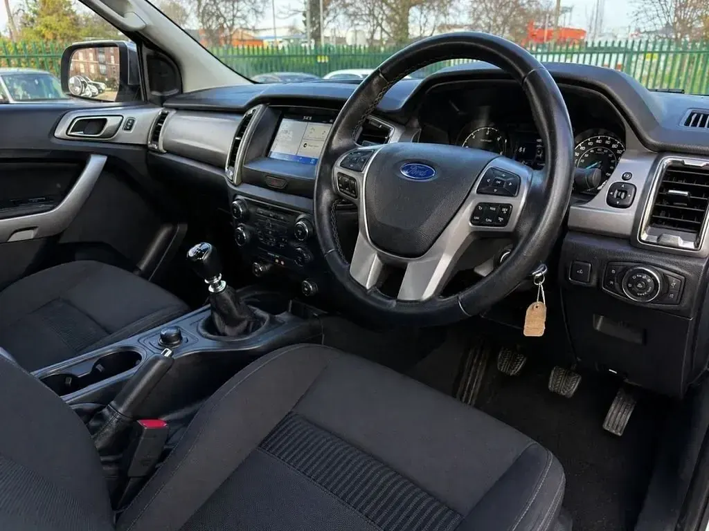 Begagnad Ford Ranger XLT 2021 Vit Pickup