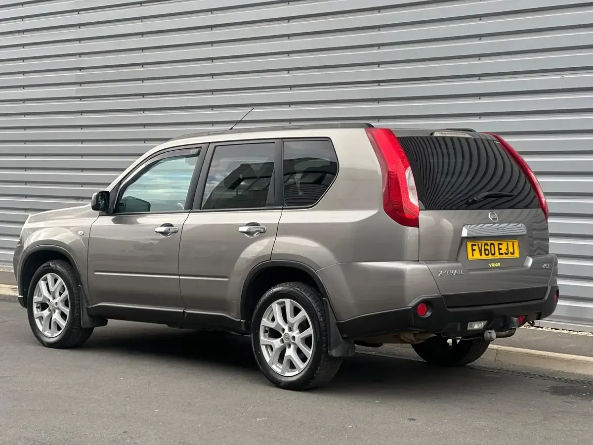 Used Nissan X-Trail Tekna 150 HP (110 kW) 2010 Grey SUV