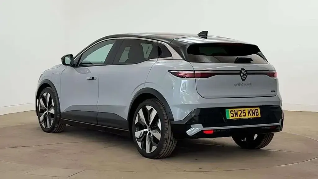 Used Renault Megane E-Tech Komfort 160 kW (218 HP) 2025 Hatchback