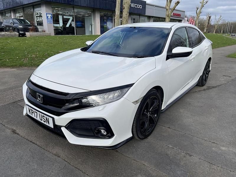 Used Honda Civic Sport 180 HP (132 kW) 2017 White Hatchback