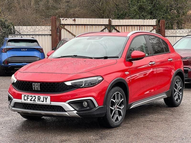 Used Fiat Tipo Red 100 HP (73 kW) 2022 Red Hatchback
