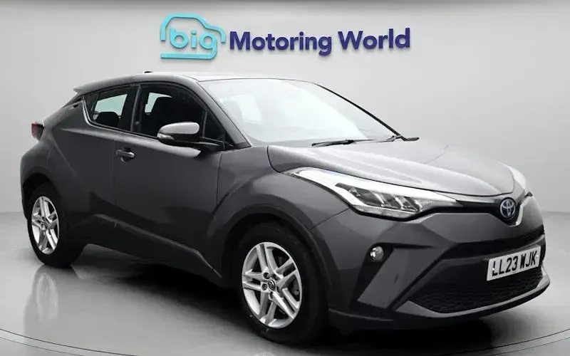 Used Toyota C-HR 122 HP (89 kW) 2023 SUV