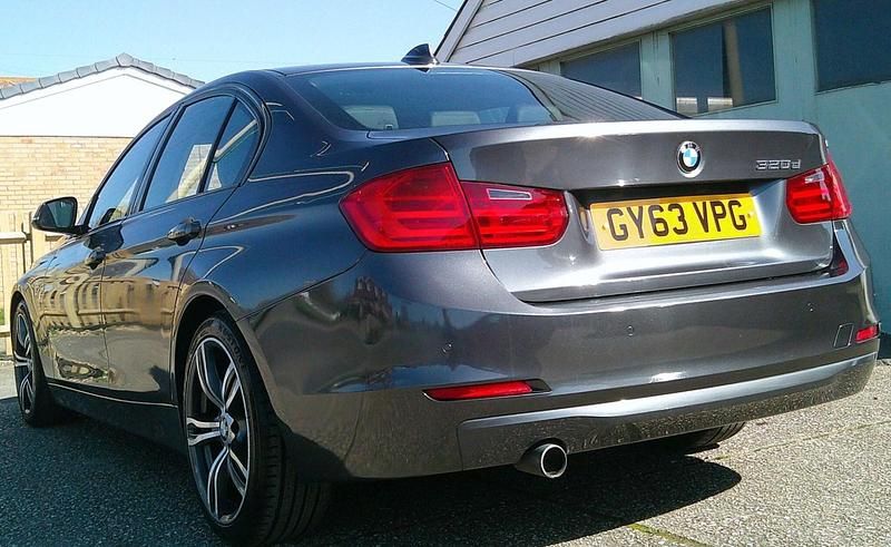 Used BMW 320 Efficient Dynamics 2014 Grey Sedan