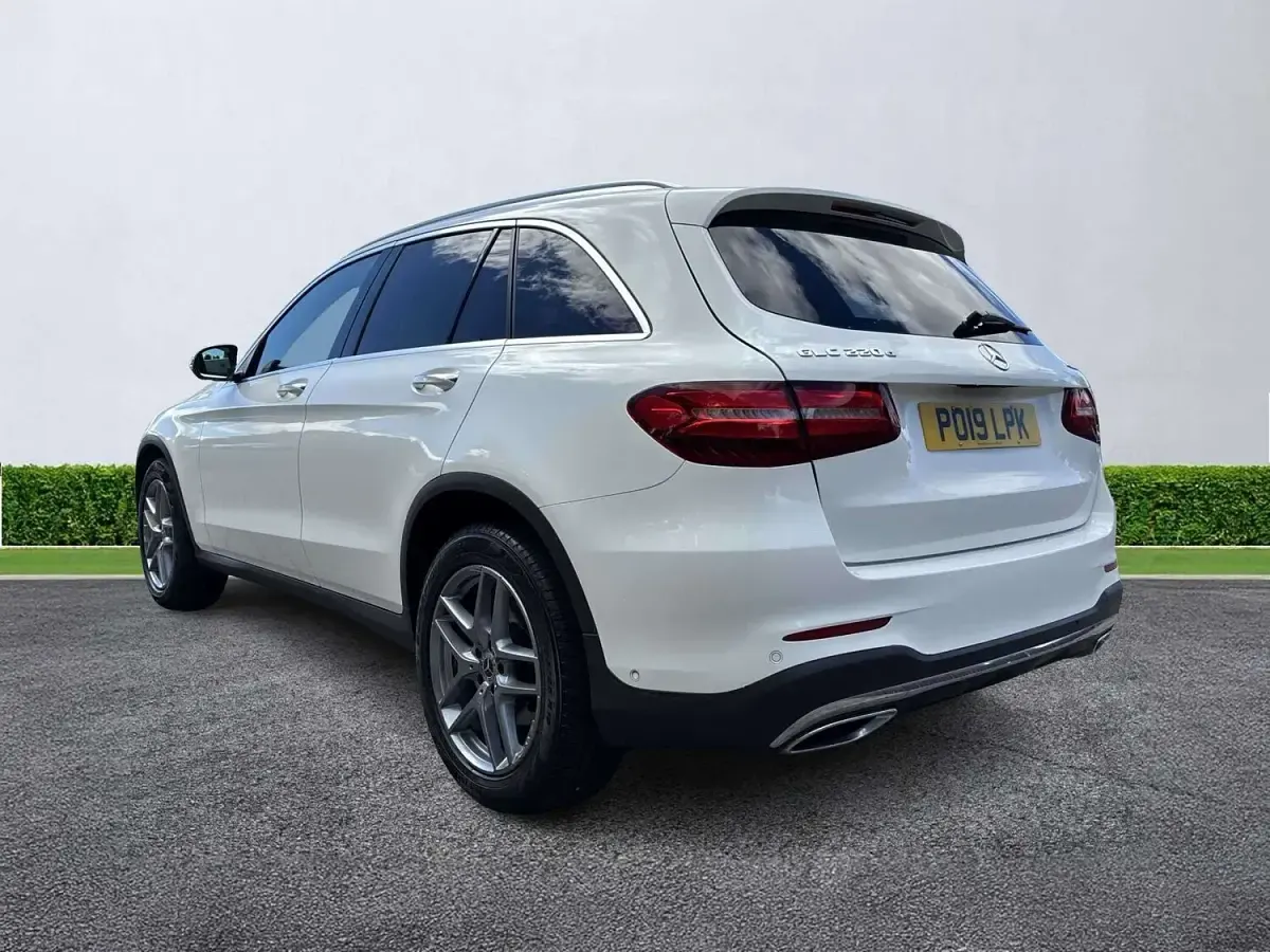 Used Mercedes GLC220 AMG Line Premium 2019 White SUV