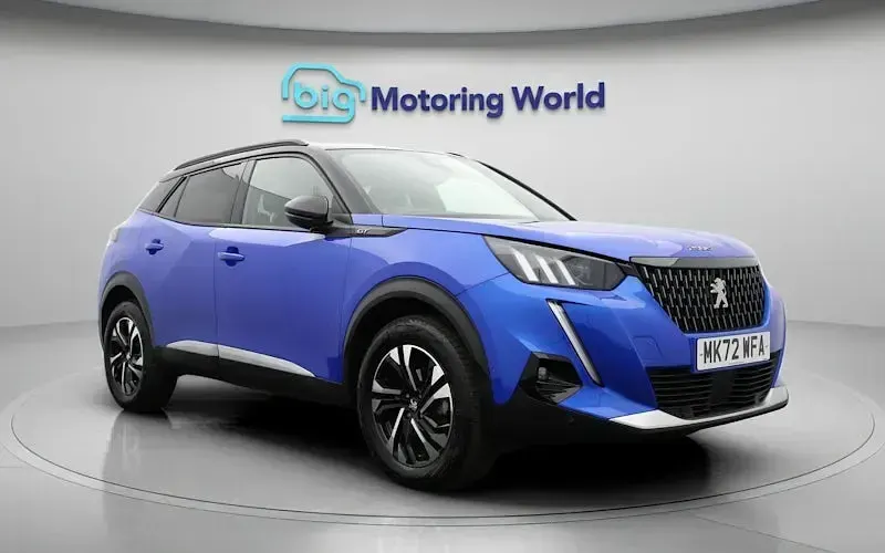 Gebraucht Peugeot 2008 GT 131 PS (96 kW) 2022 Blau SUV