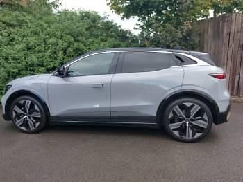 Used Renault Megane E-Tech 159 kW (217 HP) 2023 Grey Hatchback