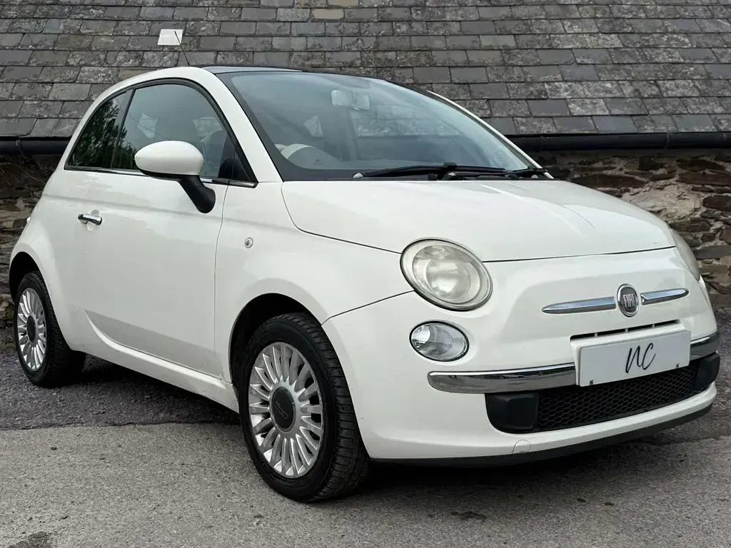 Used Fiat 500 Lounge 69 HP (50 kW) 2011 White Hatchback