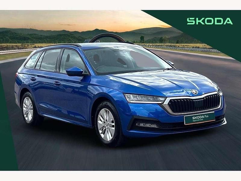 Race blue Used 2022 Skoda Octavia SE Technology Estate | £16,970 (A bit pricey) - Image 1/4