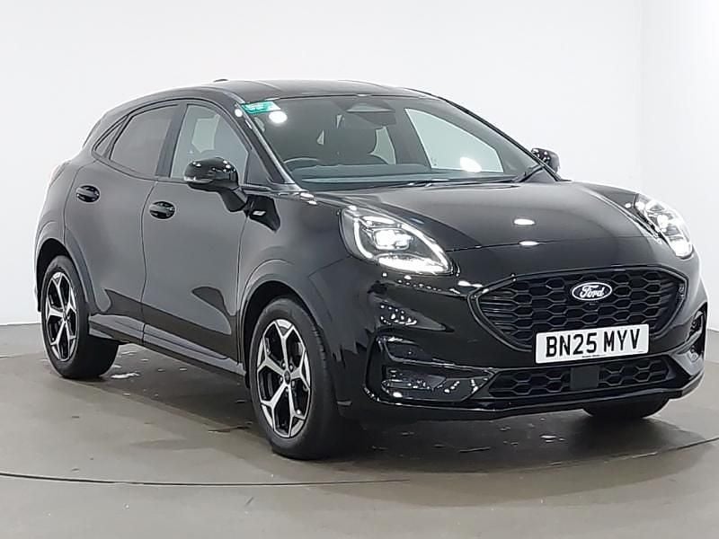Black Used 2025 Ford Puma Gen-E ST-Line Hatchback | £23,998 (Expensive) - Image 1/4