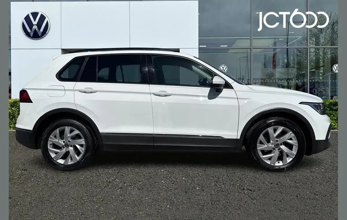 Used VW Tiguan Life 150 HP (110 kW) 2021 White SUV