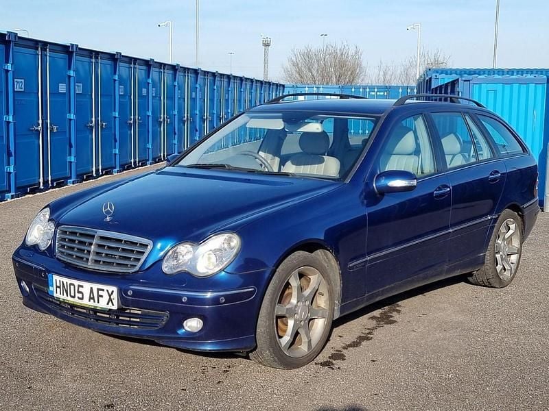Used Mercedes C220 Elegance 2005 Blue Estate