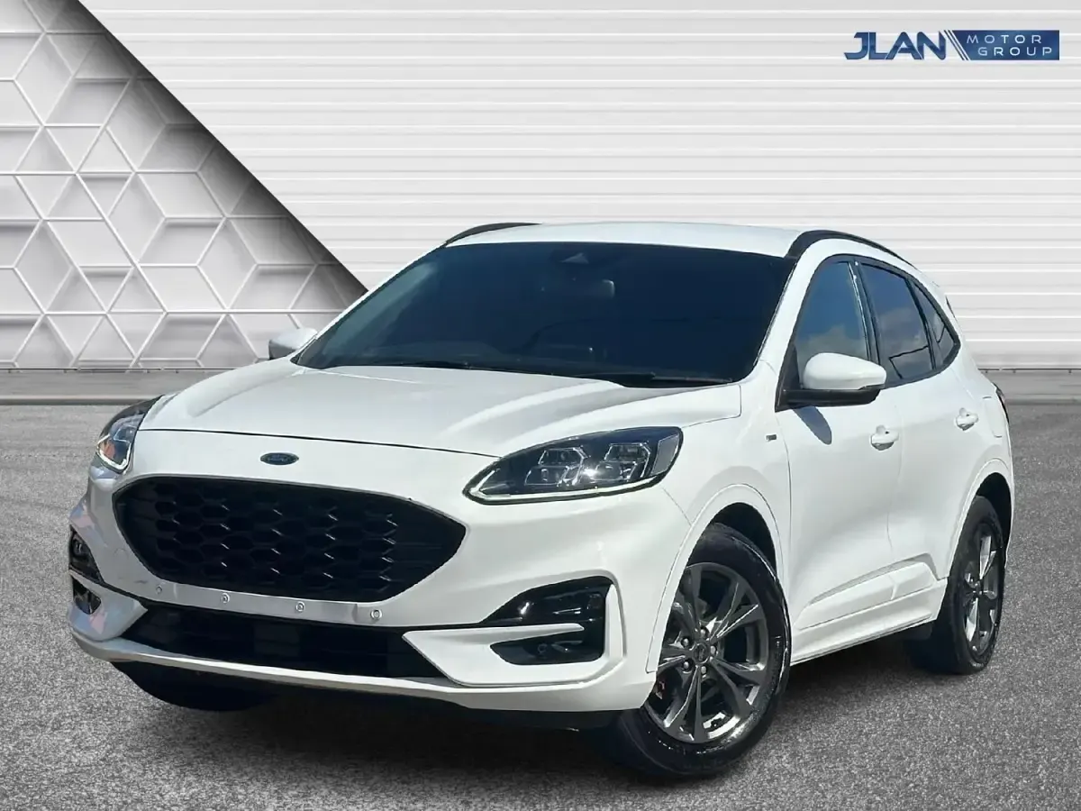 Usado Ford Kuga ST-Line 150 HP (110 kW) 2021 Branco SUV