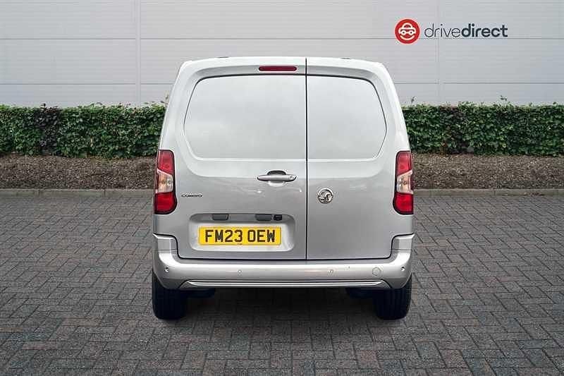Used Vauxhall Combo 100 HP (73 kW) 2023 Grey MPV