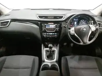Used Nissan Qashqai Acenta 110 HP (80 kW) 2017 Silver SUV