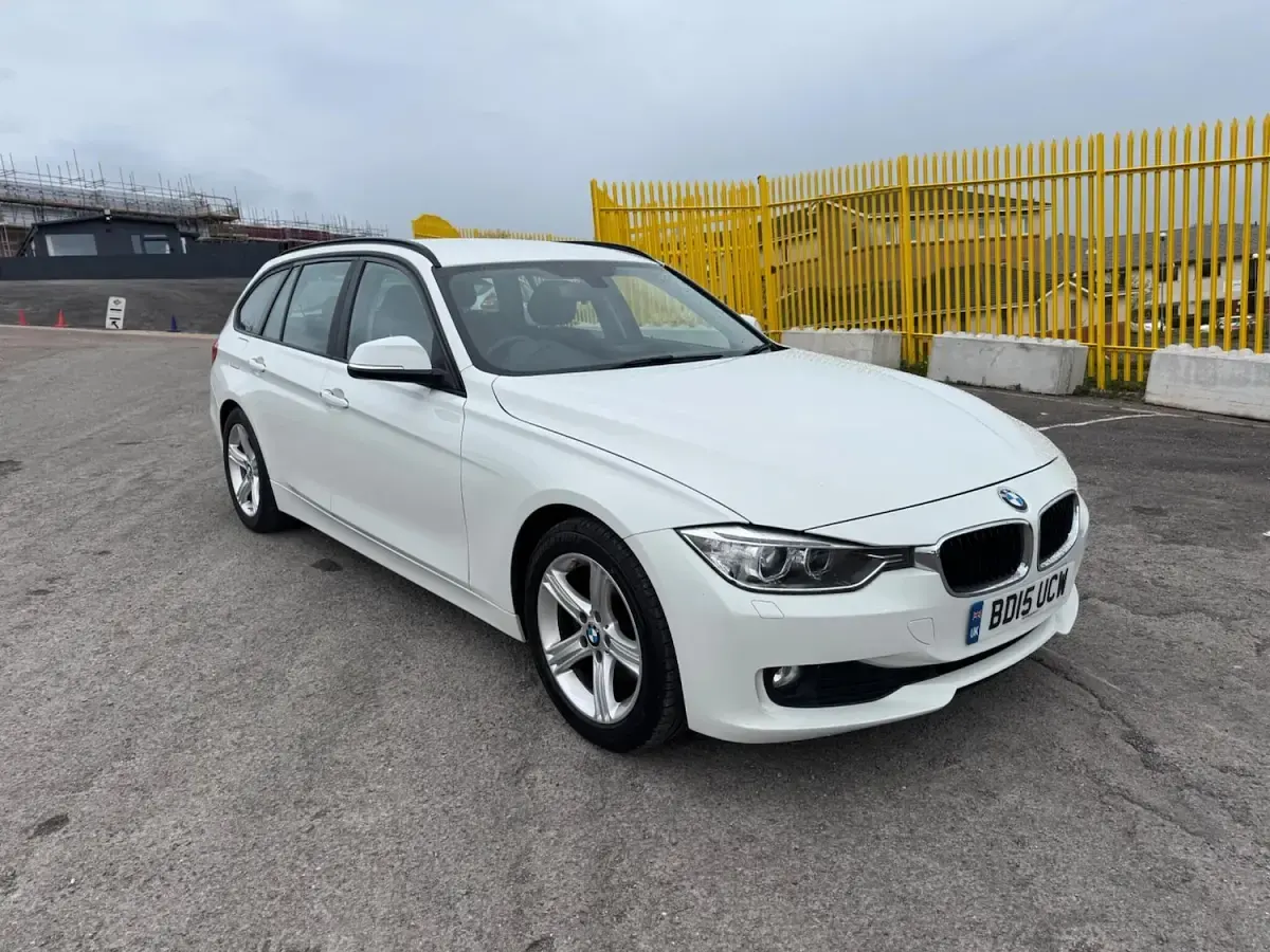 Used BMW 320 Impressive 181 HP (133 kW) 2015 White Estate