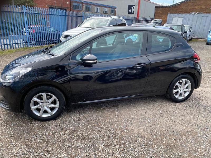 Used Peugeot 208 Active 2015 Black Hatchback