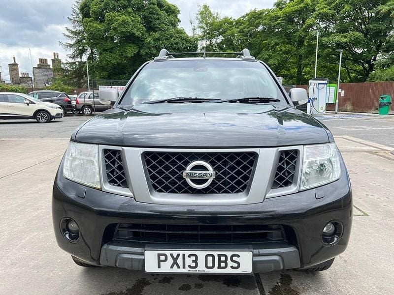 Black Used 2013 Nissan Navara Platinum Pickup | £7,995 (Fair price) - Image 1/3