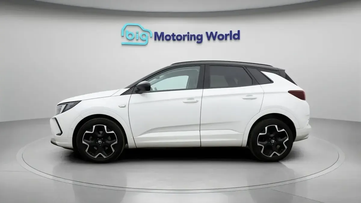 Second-hand Vauxhall Grandland X Ultimate 2024 Alb SUV