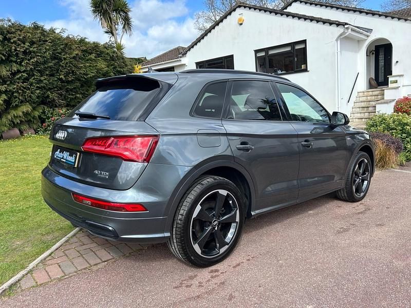 Used Audi Q5 Black Edition 190 HP (139 kW) 2019 Grey SUV