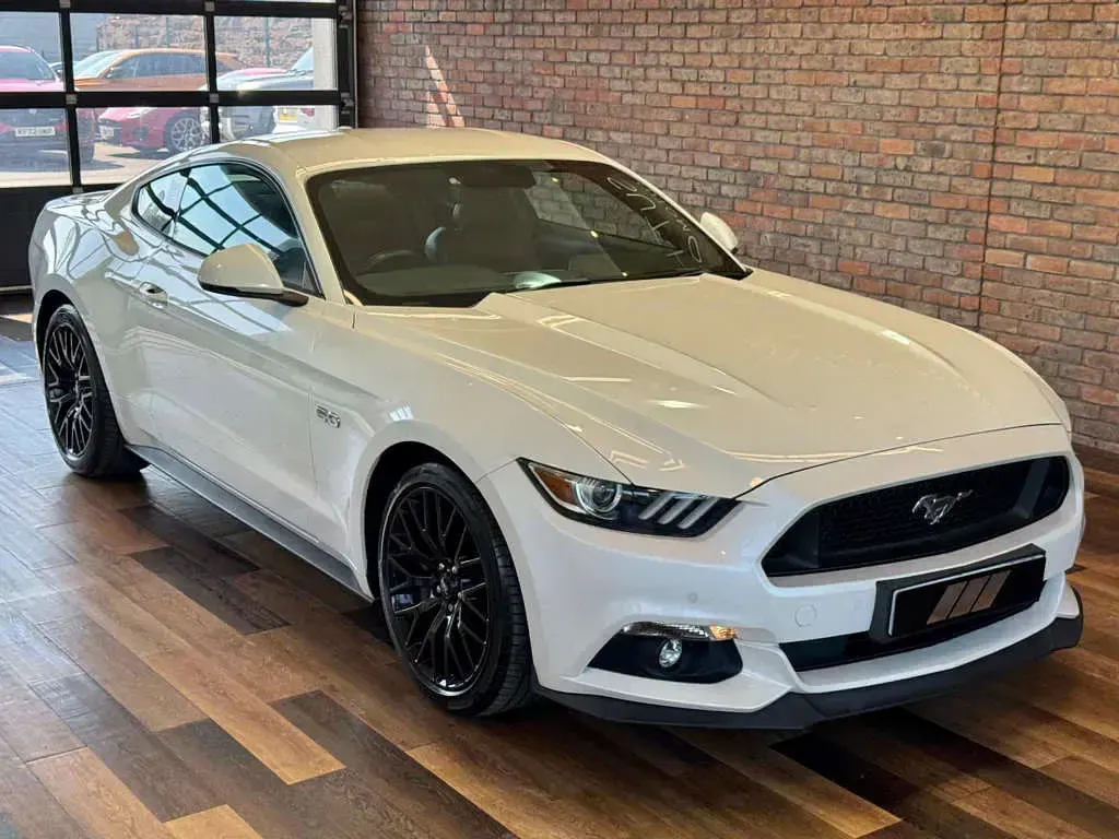 Used Ford Mustang GT 2017 White Coupe