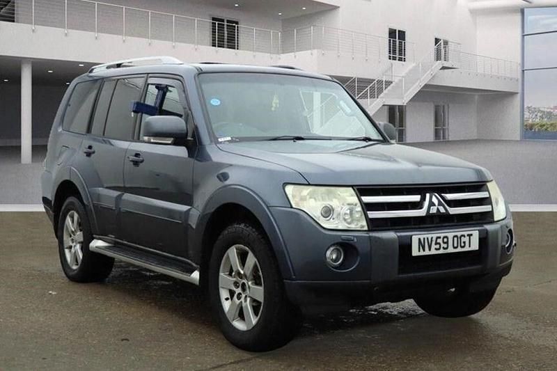 Grey Used 2010 Mitsubishi Shogun Elegance SUV | £8,999 (Super price) - Image 1/1