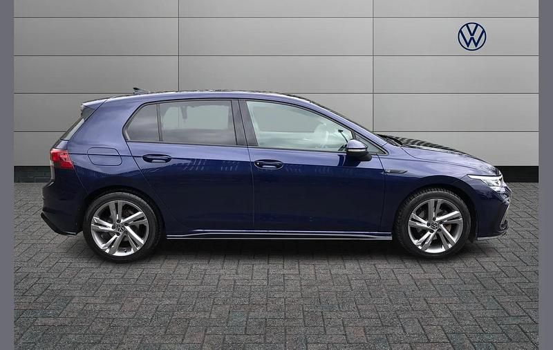 Used VW Golf VIII R-line 130 HP (95 kW) 2021 Blue Hatchback
