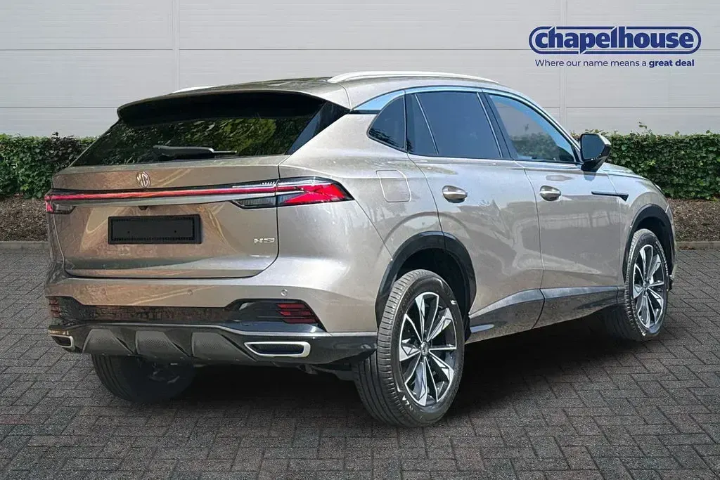 New MG HS SE 2026 SUV