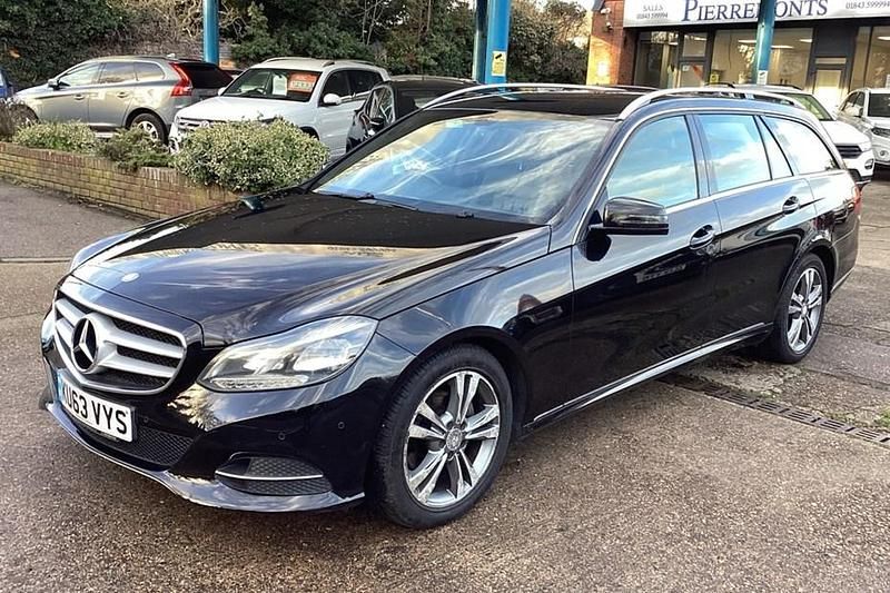 Black Used 2014 Mercedes E220 SE Estate | £4,950 (Fair price) - Image 1/1