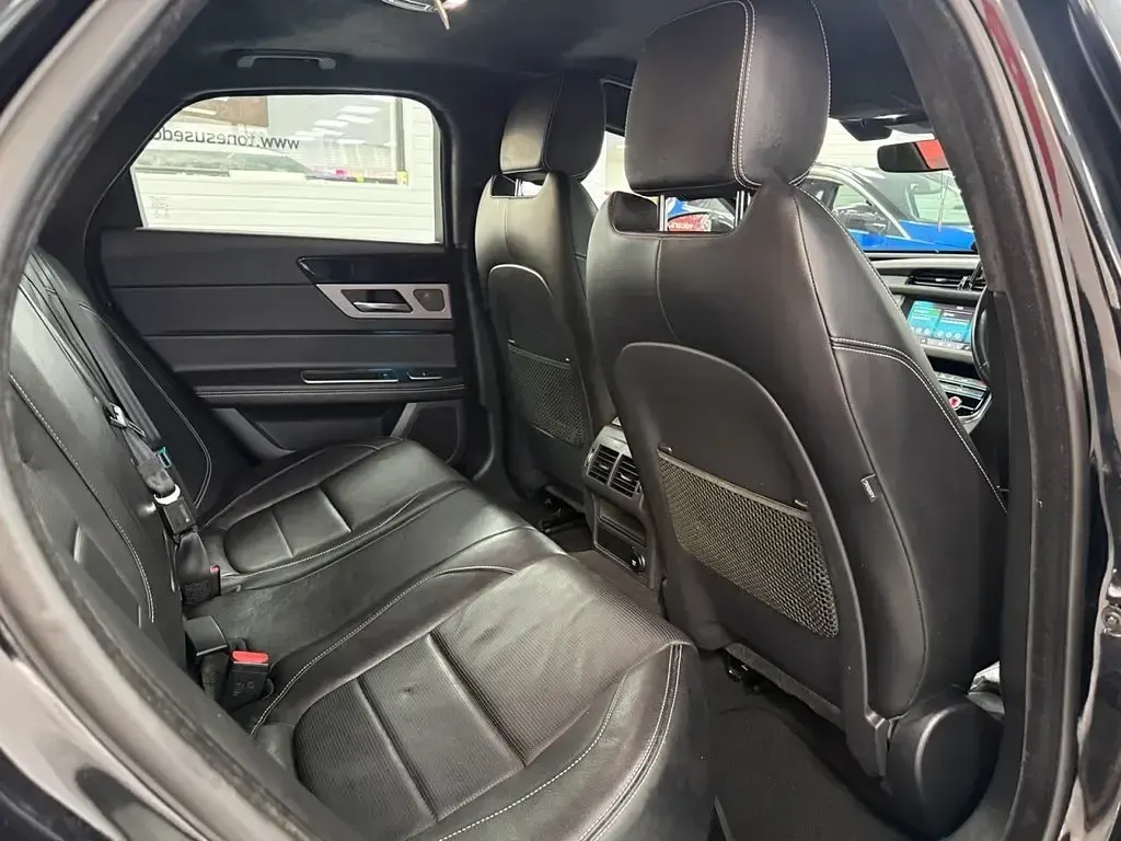 Used Jaguar XF R-Sport 180 HP (132 kW) 2019 Black Sedan