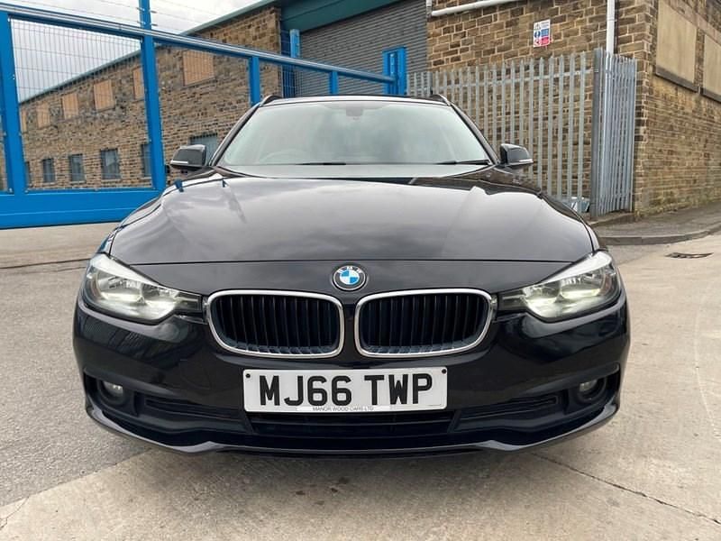 Used BMW 320 Efficient Dynamics 161 HP (118 kW) 2016 Black Estate
