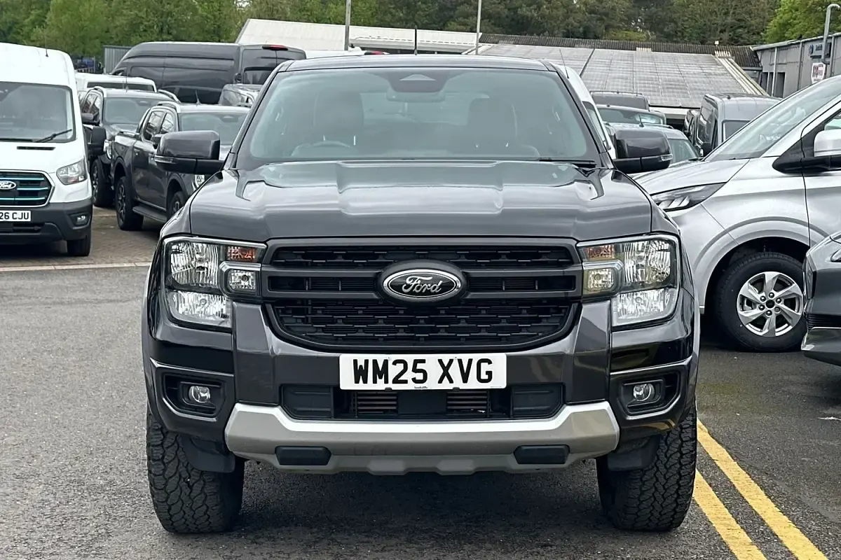 Used Ford Ranger Tremor 205 HP (150 kW) 2026 Agate black (metallic paint) Pickup